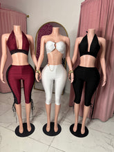Load image into Gallery viewer, Mella Capri Set - Black
