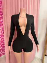 Load image into Gallery viewer, Kai longsleeve Romper
