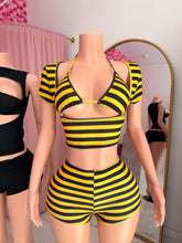 Load image into Gallery viewer, Kori Short set - Stripe
