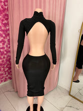 Load image into Gallery viewer, Misa Midi Dress
