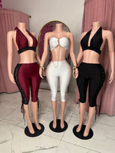 Load image into Gallery viewer, Mella Capri Set - Burgundy
