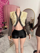Load image into Gallery viewer, Karin Jacket
