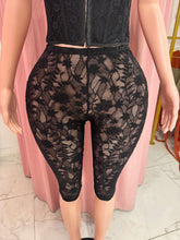Load image into Gallery viewer, Lace Capris
