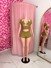 Load image into Gallery viewer, Kori Short set - Stripe
