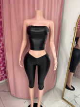 Load image into Gallery viewer, Leather capri set

