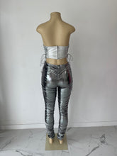 Load image into Gallery viewer, Yonce Silver Leggings
