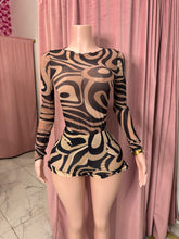 Load image into Gallery viewer, Paris Short Set
