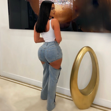 Load image into Gallery viewer, Jayda Cutout Jeans
