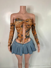 Load image into Gallery viewer, London Strapless Top - Brown
