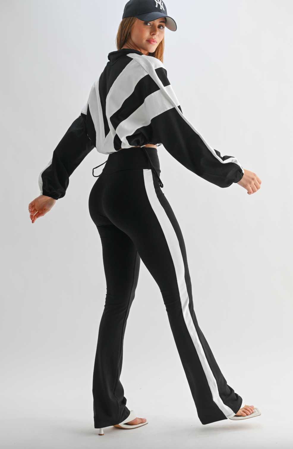 Nyeli Set - Black