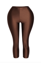 Load image into Gallery viewer, Demi Capris - Brown
