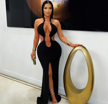 Load image into Gallery viewer, Rings Maxi Dress - Black
