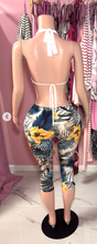 Load image into Gallery viewer, Tropics Capris
