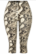 Load image into Gallery viewer, Katrina Capris - Snake 2

